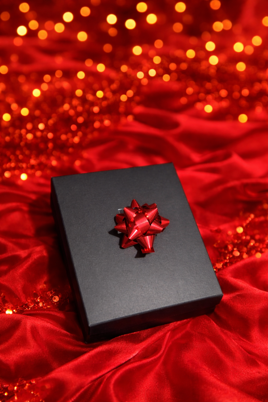 Sevgiliye Zarif ve Romantik “Seni Seviyorum” Mesajlı Özel Sunumlu Kolye